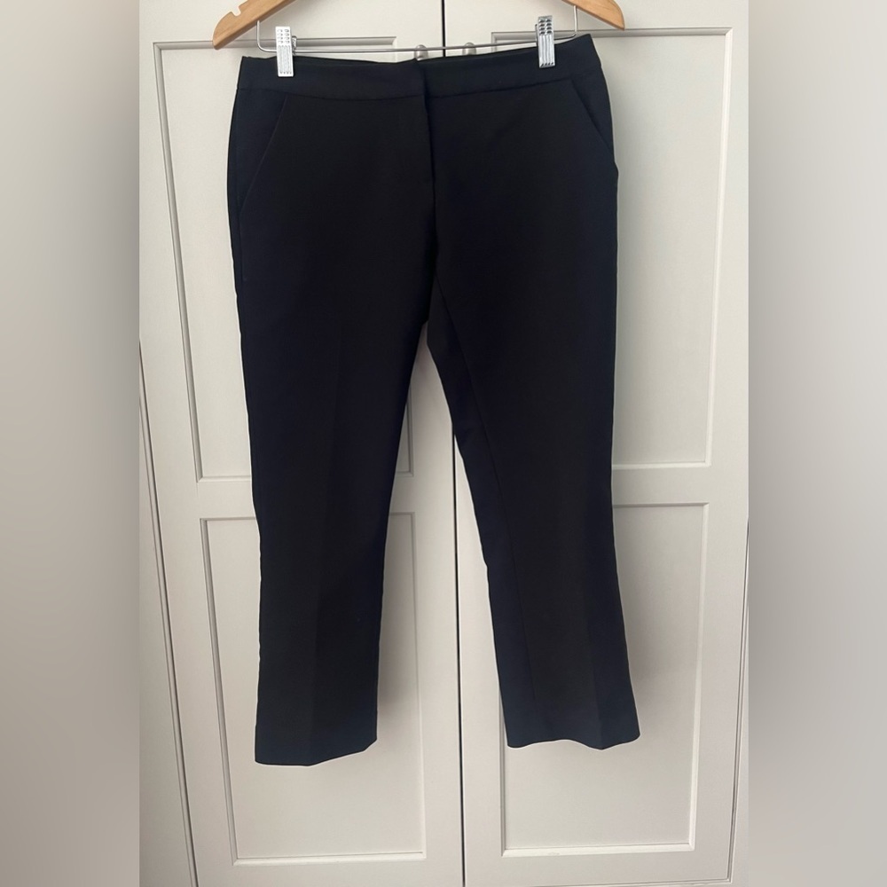 Amanda + Chelsea Black Capri Pants Size 2